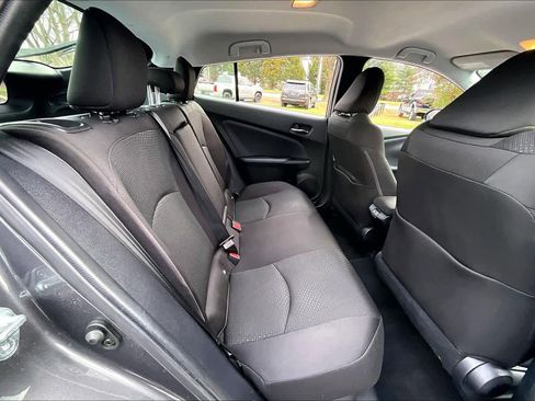 Used 2019 Toyota Prius LE image 20