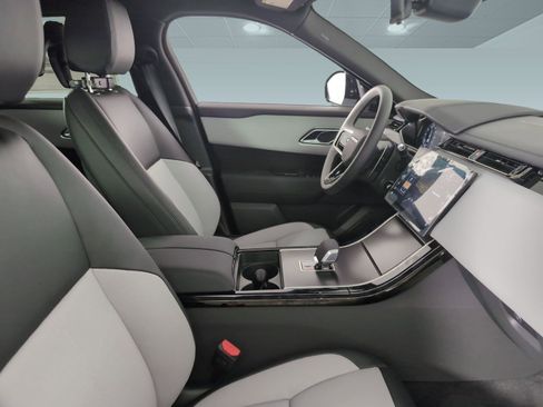 Certified 2026 Land Rover Range Rover Velar Dynamic SE image 19