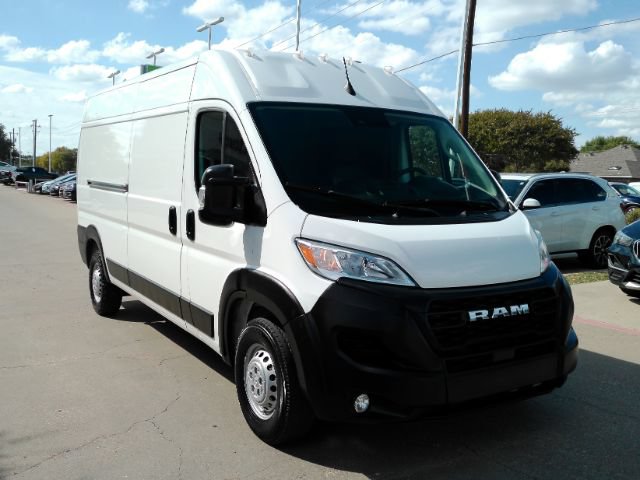 Used 2025 RAM ProMaster 2500 w/ Convenience Group FWD image 3