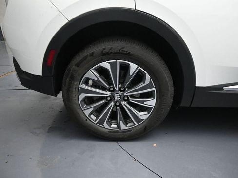 Used 2024 Buick Envision Preferred image 17