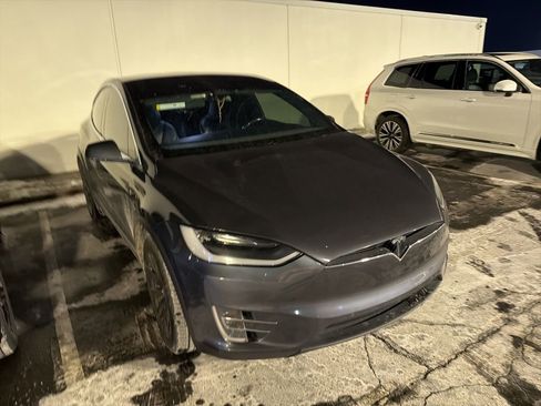 Used 2018 Tesla Model X 100D image 7