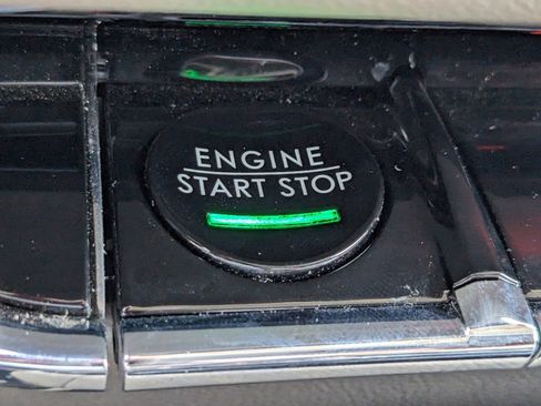 Certified 2023 Lincoln Nautilus Reserve w/ Equipment Group 202A image 30