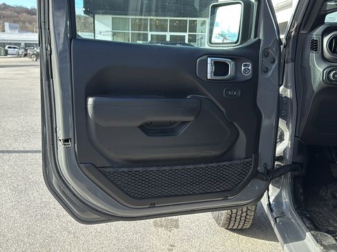 Certified 2022 Jeep Wrangler Unlimited Sport image 12