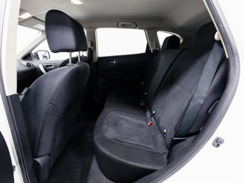 Used 2015 Nissan Rogue S w/ Convenience Package image 5