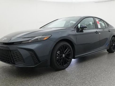 New 2026 Toyota Camry SE FWD image 17