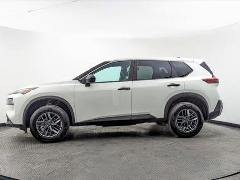 Used 2023 Nissan Rogue S image 3