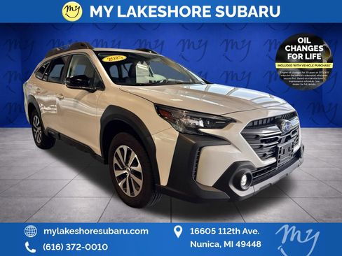 Certified 2025 Subaru Outback Premium AWD/4WD image 1