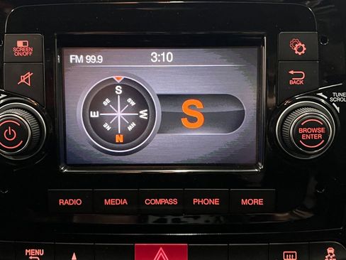 Used 2018 RAM ProMaster City Tradesman SLT image 19