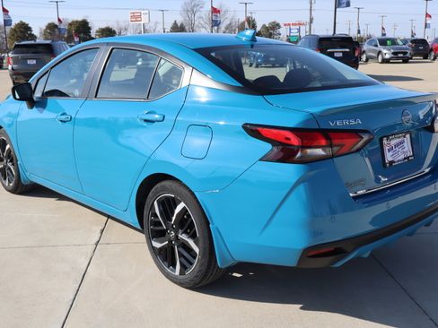 Used 2025 Nissan Versa SR w/ Trunk Package image 7