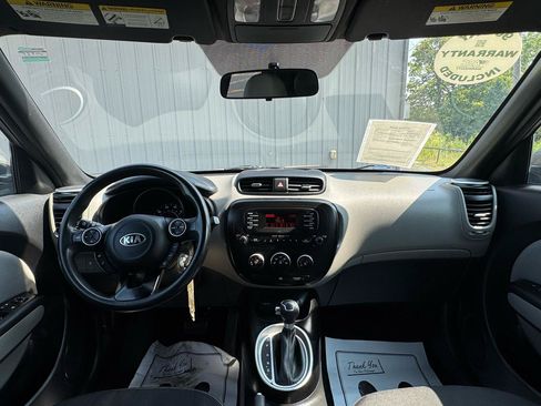 Used 2014 Kia Soul + FWD image 15