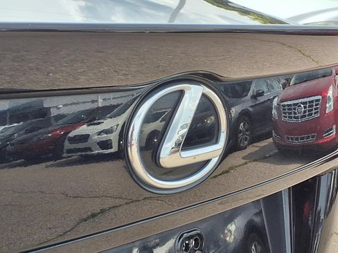 Used 2012 Lexus IS 350 w/ Premium Pkg Value Edition RWD image 11