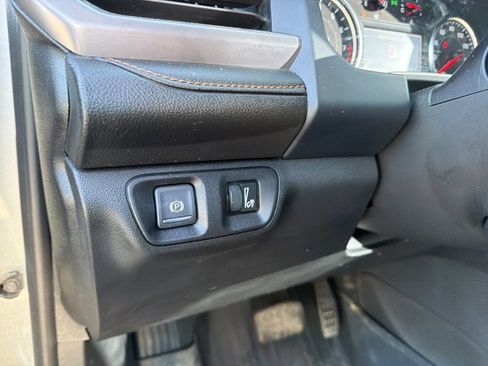 Used 2023 GMC Acadia AT4 w/ Preferred Package AWD/4WD image 17