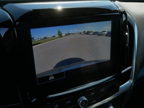 Used 2023 Chevrolet Traverse LT AWD/4WD image 32
