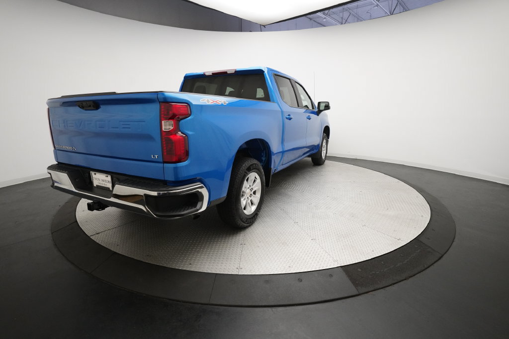 Used 2025 Chevrolet Silverado 1500 LT AWD/4WD image 33