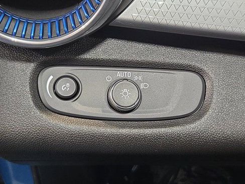 New 2026 Chevrolet Trax LT w/ Sunroof Package image 26