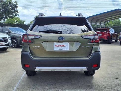 Used 2025 Subaru Outback Limited AWD/4WD image 4