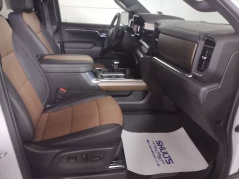 Used 2024 Chevrolet Silverado 1500 High Country w/ High Country Premium Package image 29