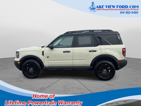 Used 2025 Ford Bronco Sport Badlands image 14