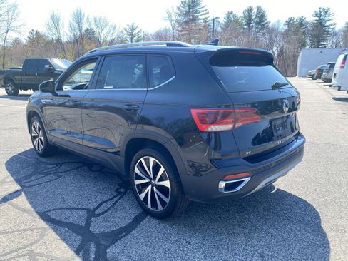 Used 2024 Volkswagen Taos SE FWD image 5