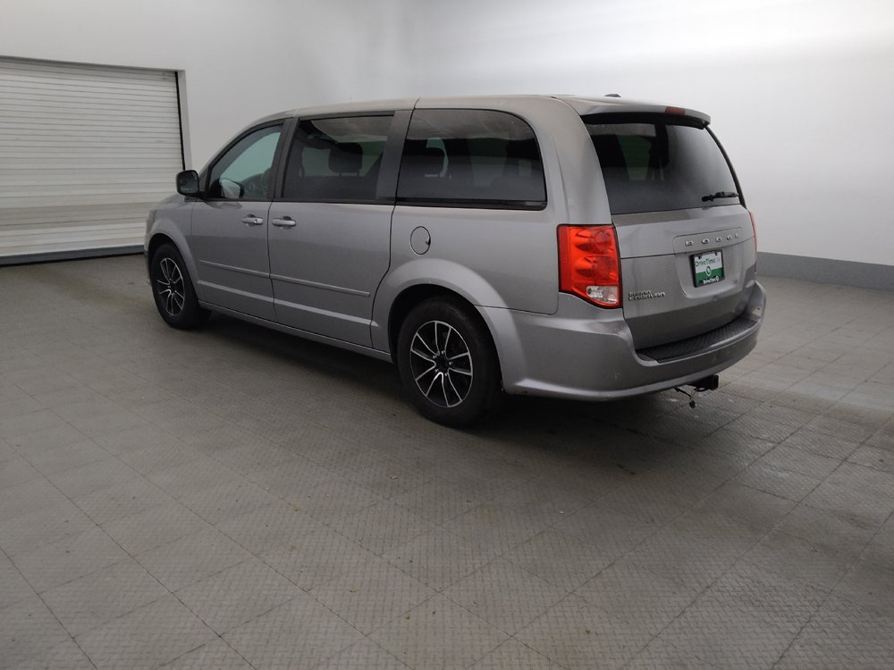 Used 2016 Dodge Grand Caravan SE FWD image 3