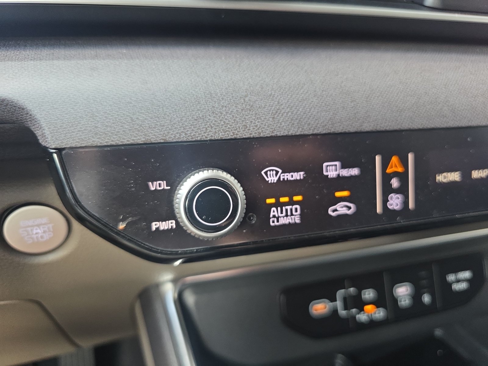 Certified 2026 Kia Carnival EX FWD image 15