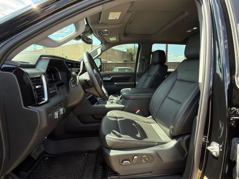 Used 2024 GMC Sierra 2500 Denali w/ Denali Reserve Package AWD/4WD image 13