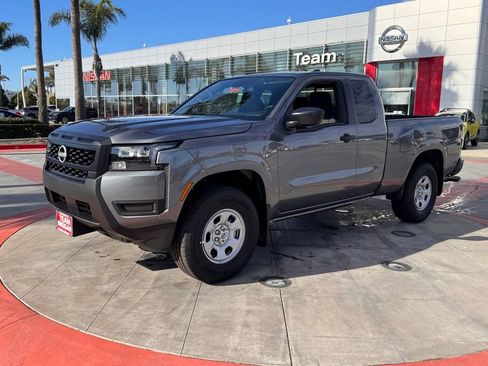 New 2026 Nissan Frontier S image 4