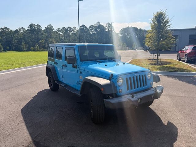 Used 2017 Jeep Wrangler Unlimited Sport w/ Connectivity Group AWD/4WD image 7