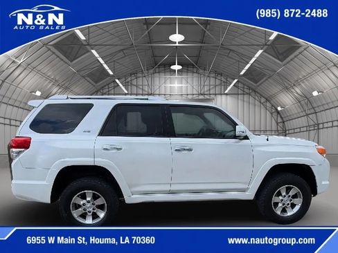 Used 2011 Toyota 4Runner SR5 RWD image 6