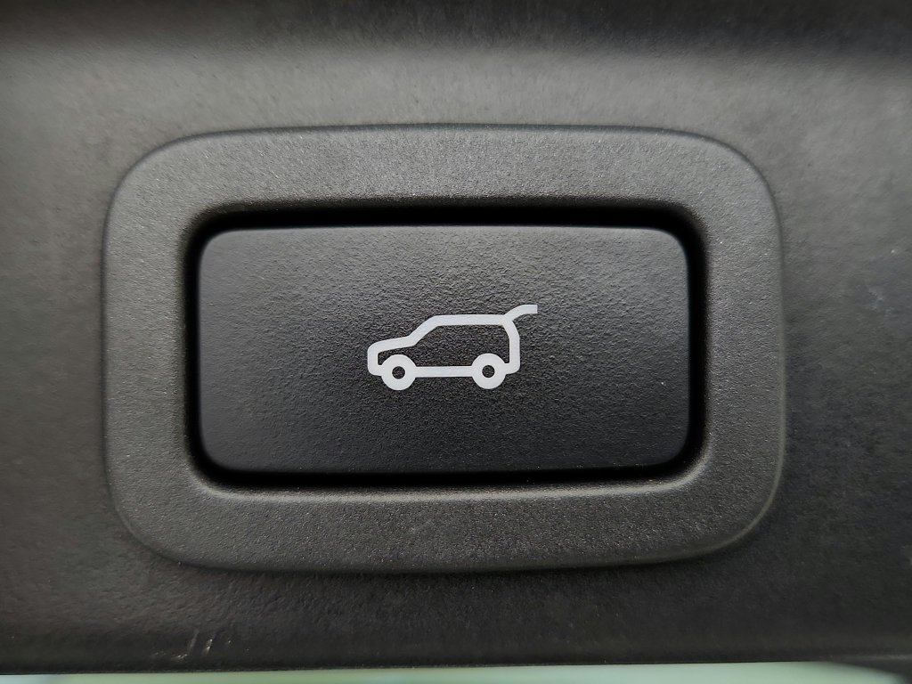 Used 2020 Jaguar F-PACE Premium AWD/4WD image 34