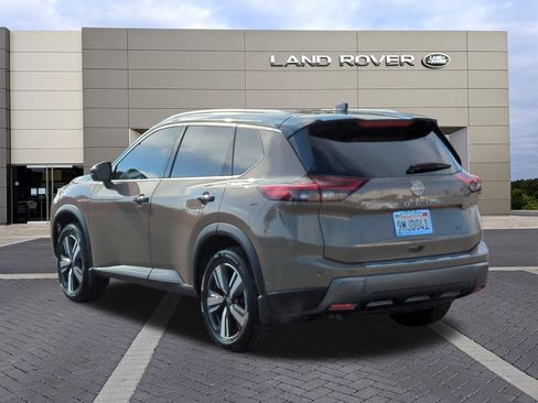 Used 2024 Nissan Rogue SL w/ SL Premium Package image 7