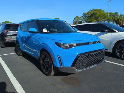 Certified 2025 Kia Soul EX