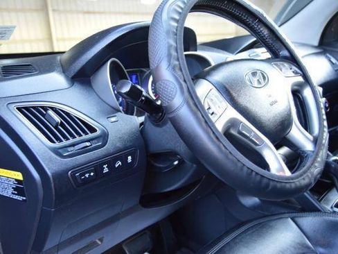 Used 2012 Hyundai Tucson GLS AWD/4WD image 26