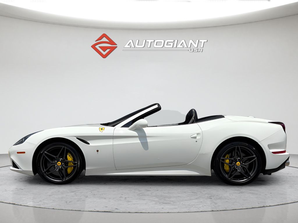 Used 2015 Ferrari California T RWD image 7