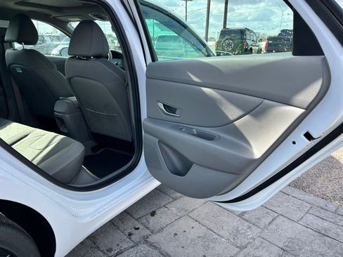 New 2026 Hyundai Elantra SEL Sport Premium FWD image 19