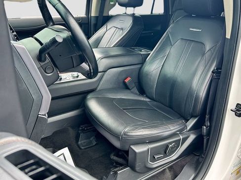 Used 2019 Ford Expedition Platinum AWD/4WD image 29