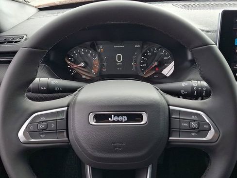 New 2026 Jeep Compass Latitude image 14