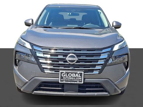 Used 2025 Nissan Rogue SV AWD/4WD image 2