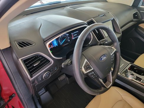 Used 2019 Ford Edge SEL w/ Equipment Group 201A AWD/4WD image 20