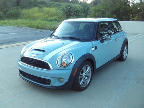 Used 2012 MINI Cooper S FWD image 3