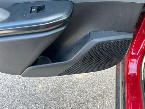 Used 2025 Kia K4 LXS image 38