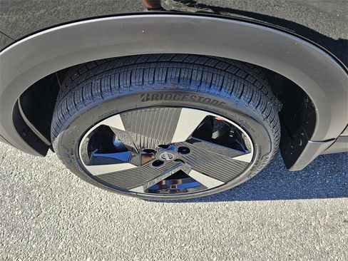 New 2026 Nissan Kicks SR image 16