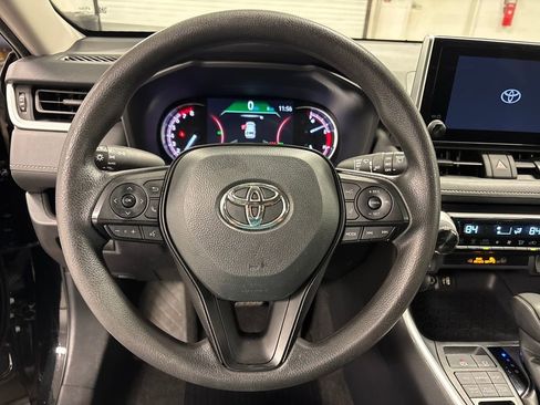 Used 2024 Toyota RAV4 XLE image 17