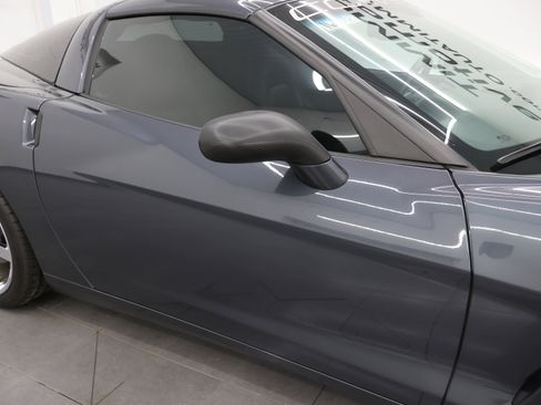 Used 2010 Chevrolet Corvette Coupe w/ 1LT RWD image 21