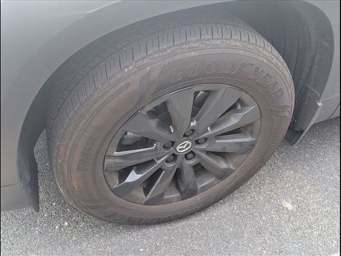 Used 2025 MAZDA CX-50 AWD 2.5 S w/ Premium Package image 9