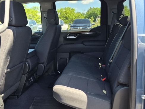 Used 2024 GMC Sierra 1500 SLE w/ Preferred Package AWD/4WD image 8
