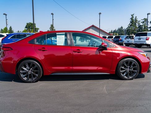 Used 2024 Toyota Corolla XSE FWD image 5