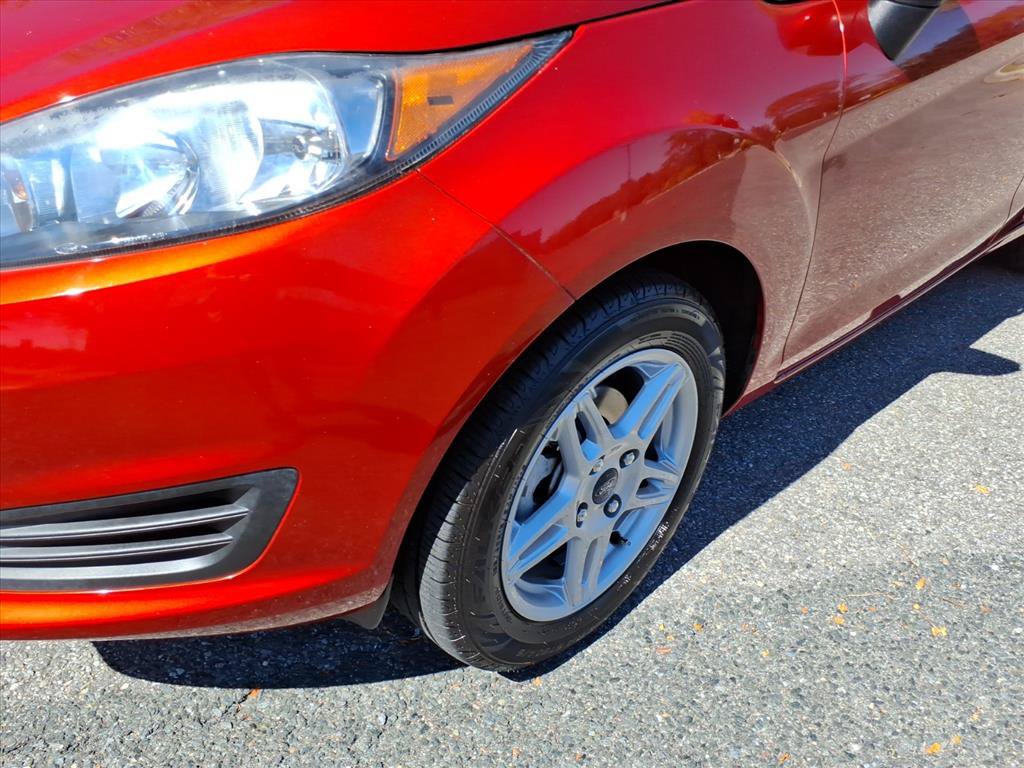 Used 2019 Ford Fiesta SE w/ Cold Weather Package FWD image 9
