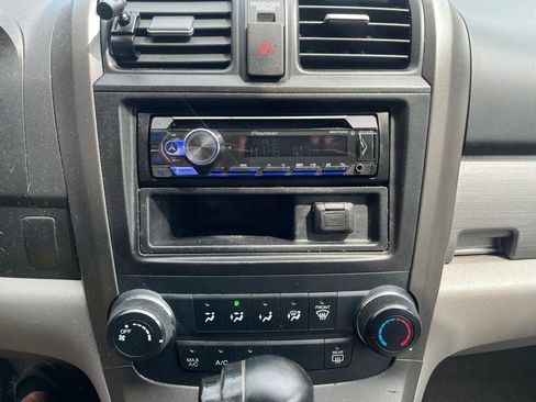 Used 2011 Honda CR-V LX image 17