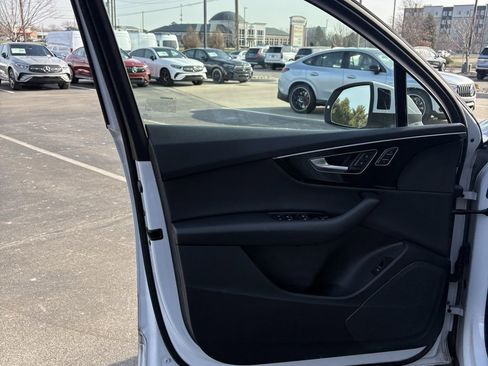 Used 2023 Audi Q7 2.0T Premium image 13